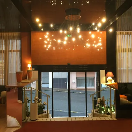 Hotell Roc De Massabielle 3*