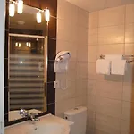 Hotel Roc De Massabielle 3*