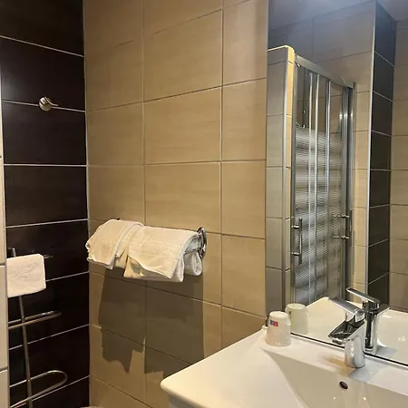 Roc De Massabielle ルルド