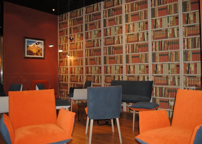 Отель Roc De Massabielle 3*